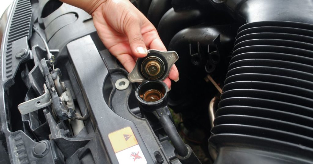 How the Engine Cooling System Works – A Complete Guide